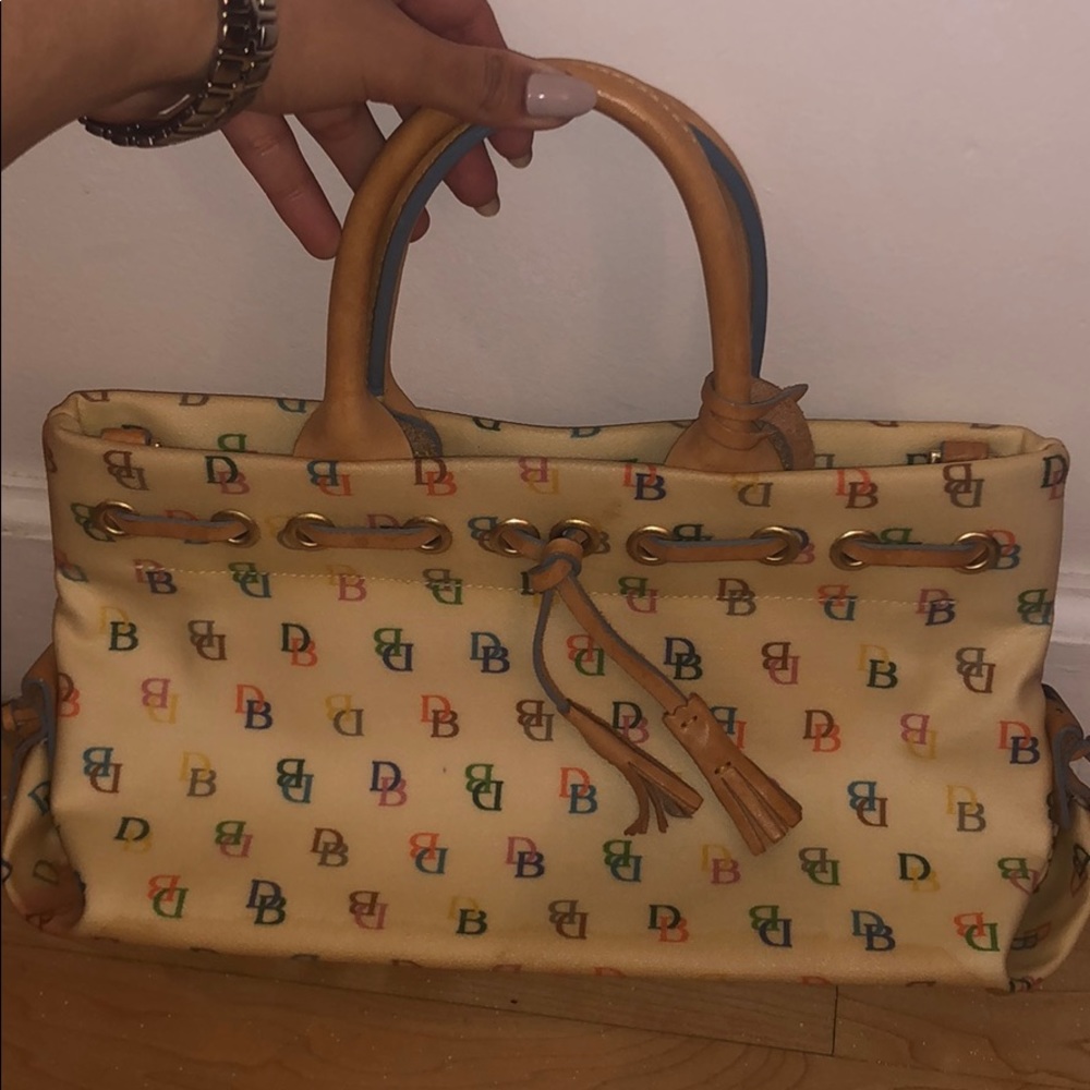 Classic Dooney & Bourke Cream Logo Print Purse